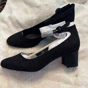 Black, Suede, Block Heel, Size 9.5